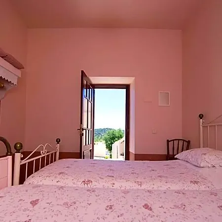 Candelaria Couette-café 3*