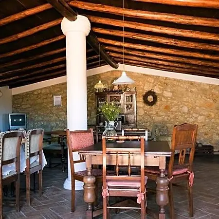 Candelaria Couette-café Corregos de Monte Seco